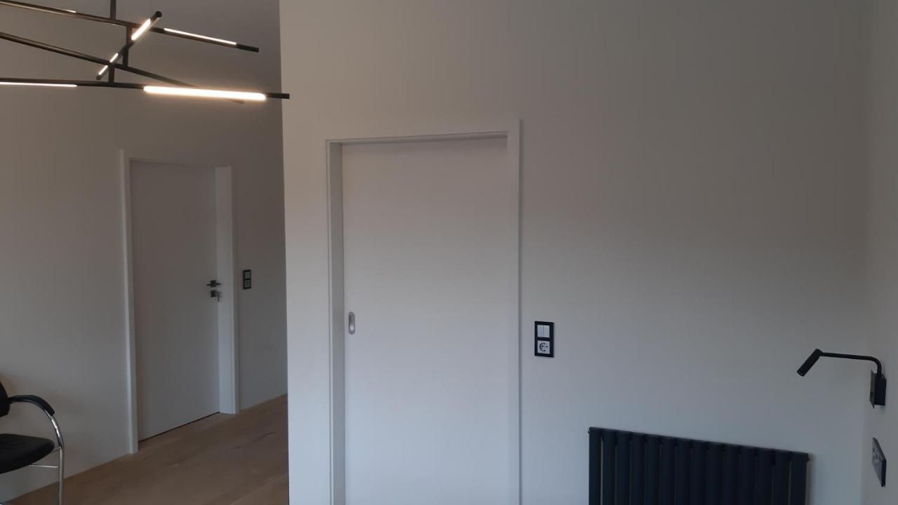 Ferienwohnungen Und Zimmer In Reutlingen-Goenningen Kültér fotó