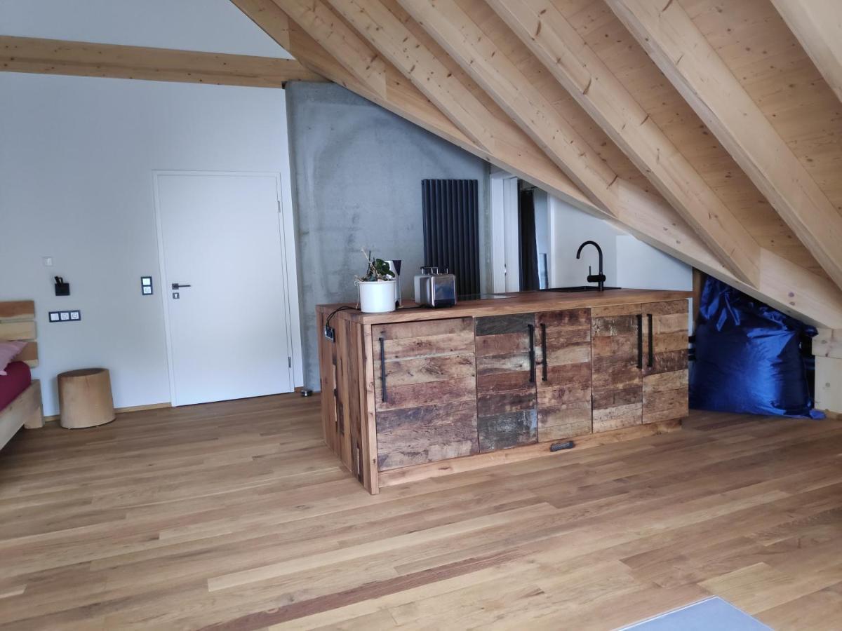 Ferienwohnungen Und Zimmer In Reutlingen-Goenningen Kültér fotó